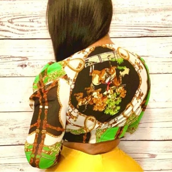 Cute Puffer Sleeve Top - Picture 2 of 2